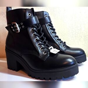 No Boundaries Black Heel Combat Boots – Women’s Size 11 Wide – New